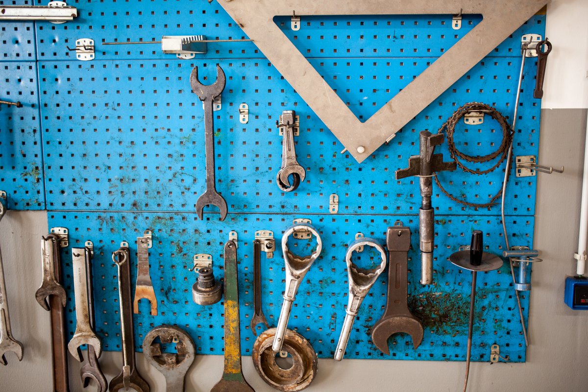 Werkstatt Werkzeuge an der Wand