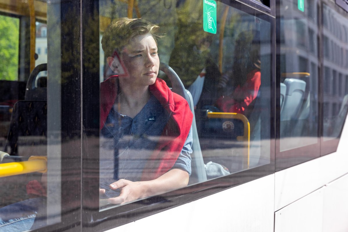 Taeter Tours Bus