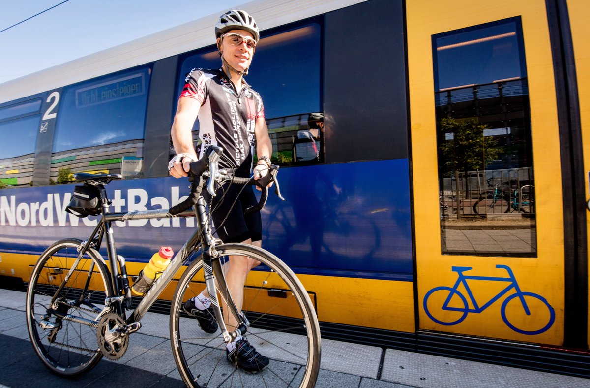 Mit der NordWestBahn lassen sich auch Fahrräder einfach transportieren.