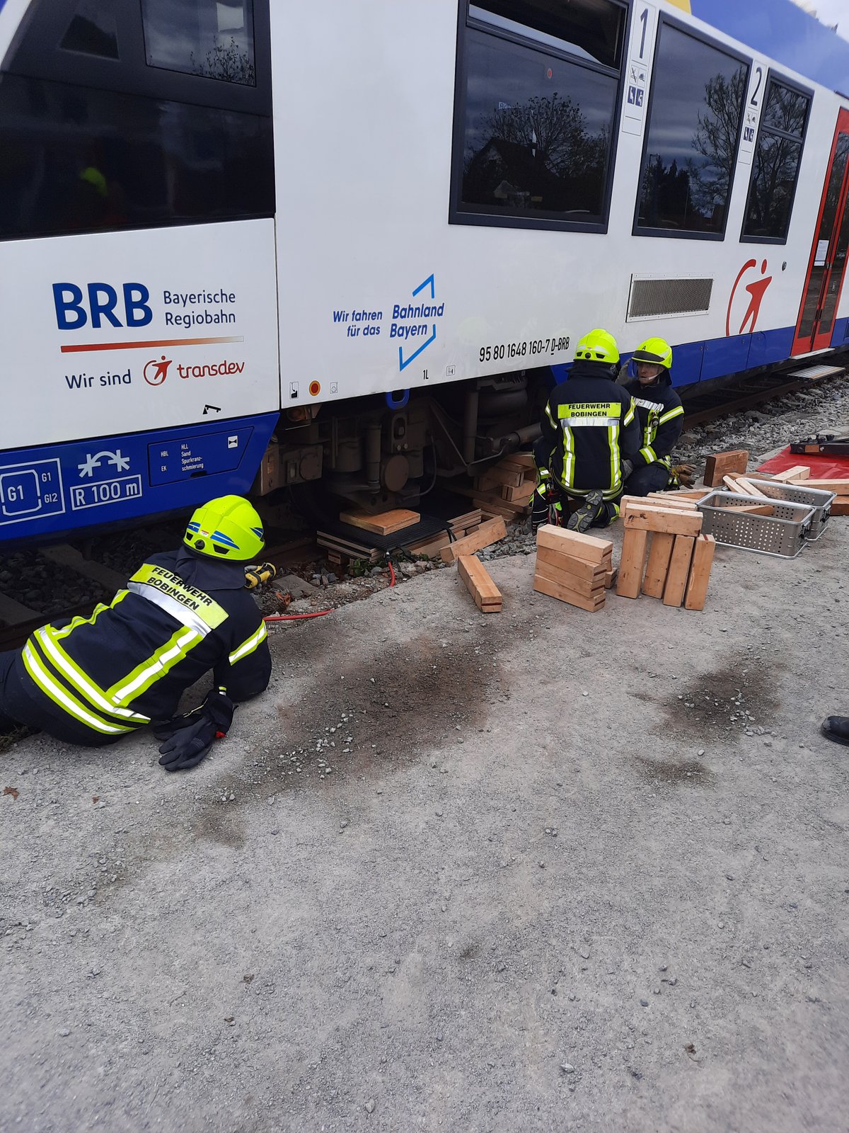 Feuerwehren üben den Einsatz im Ernstfall gerne vor Ort. Das gibt den einzelnen Feuerwehrmännern und -frauen Sicherheit.