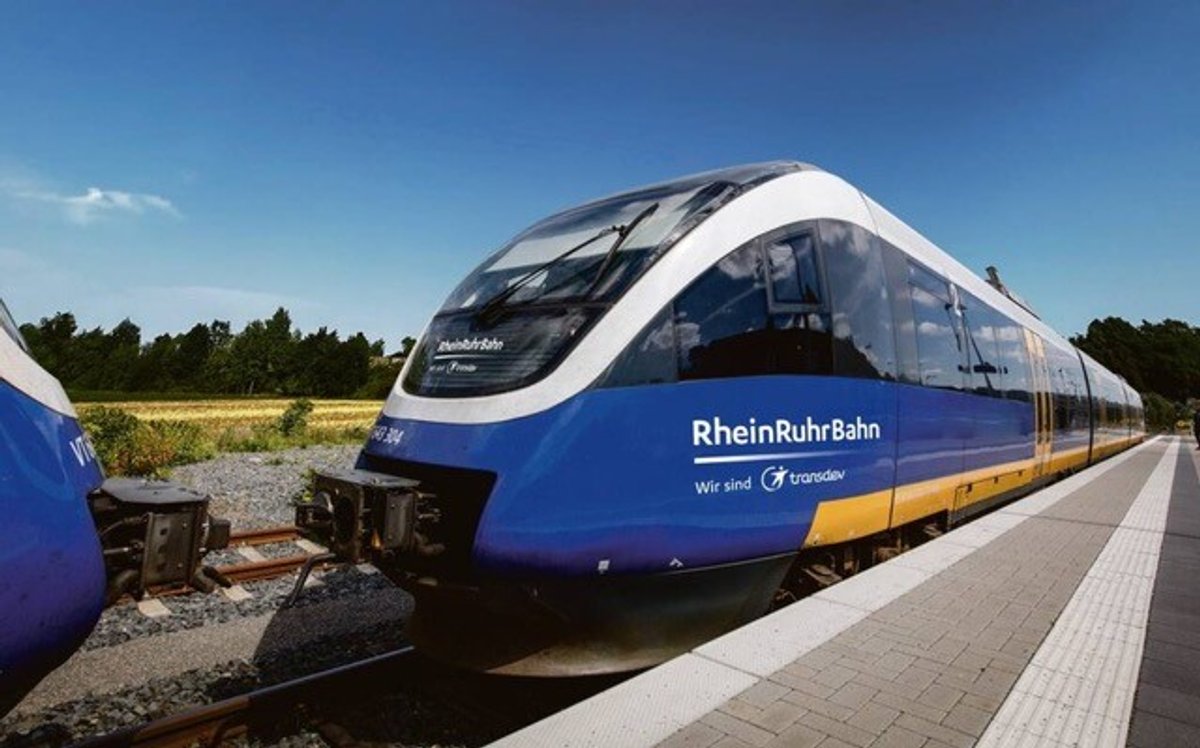 Ein Zug im Design der neuen Gesellschaft 