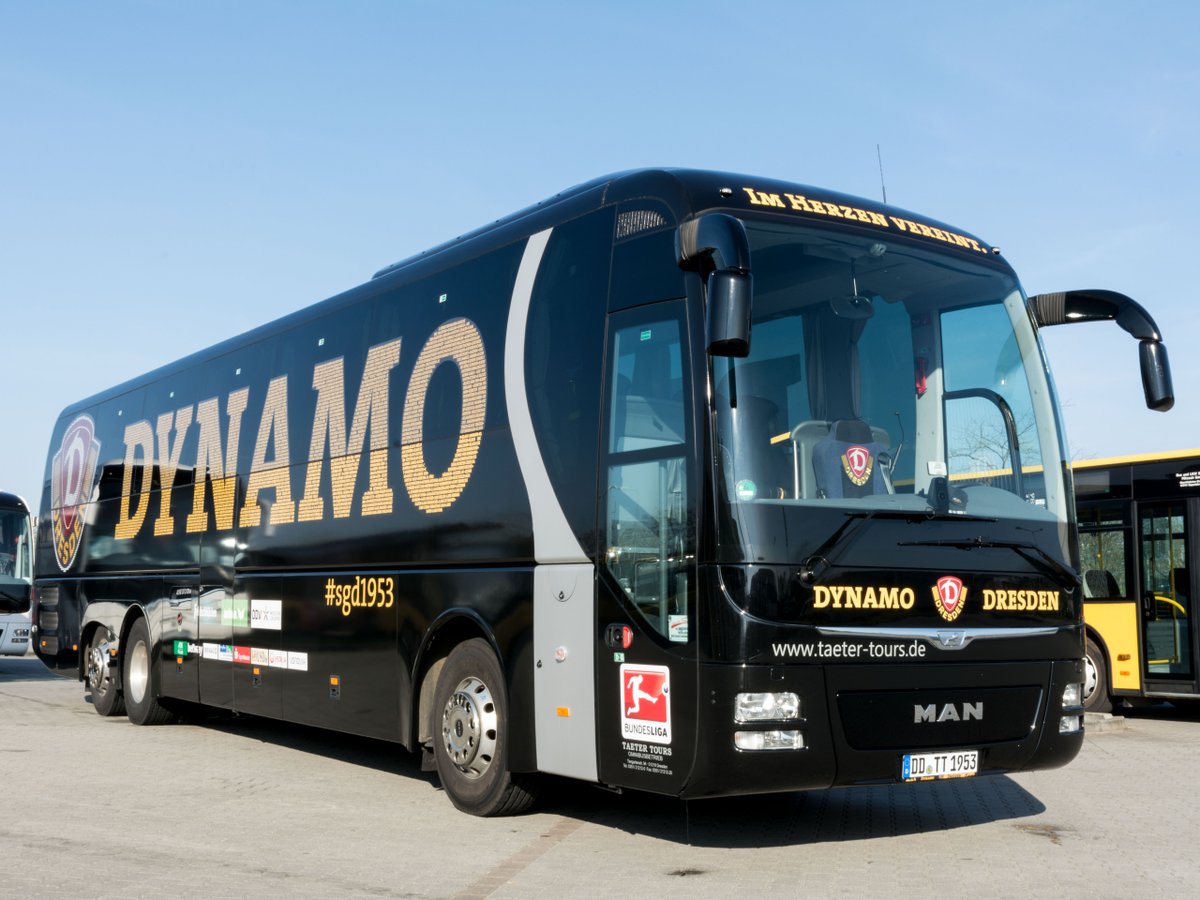 Dynamo Dresden Mannschaftsbus