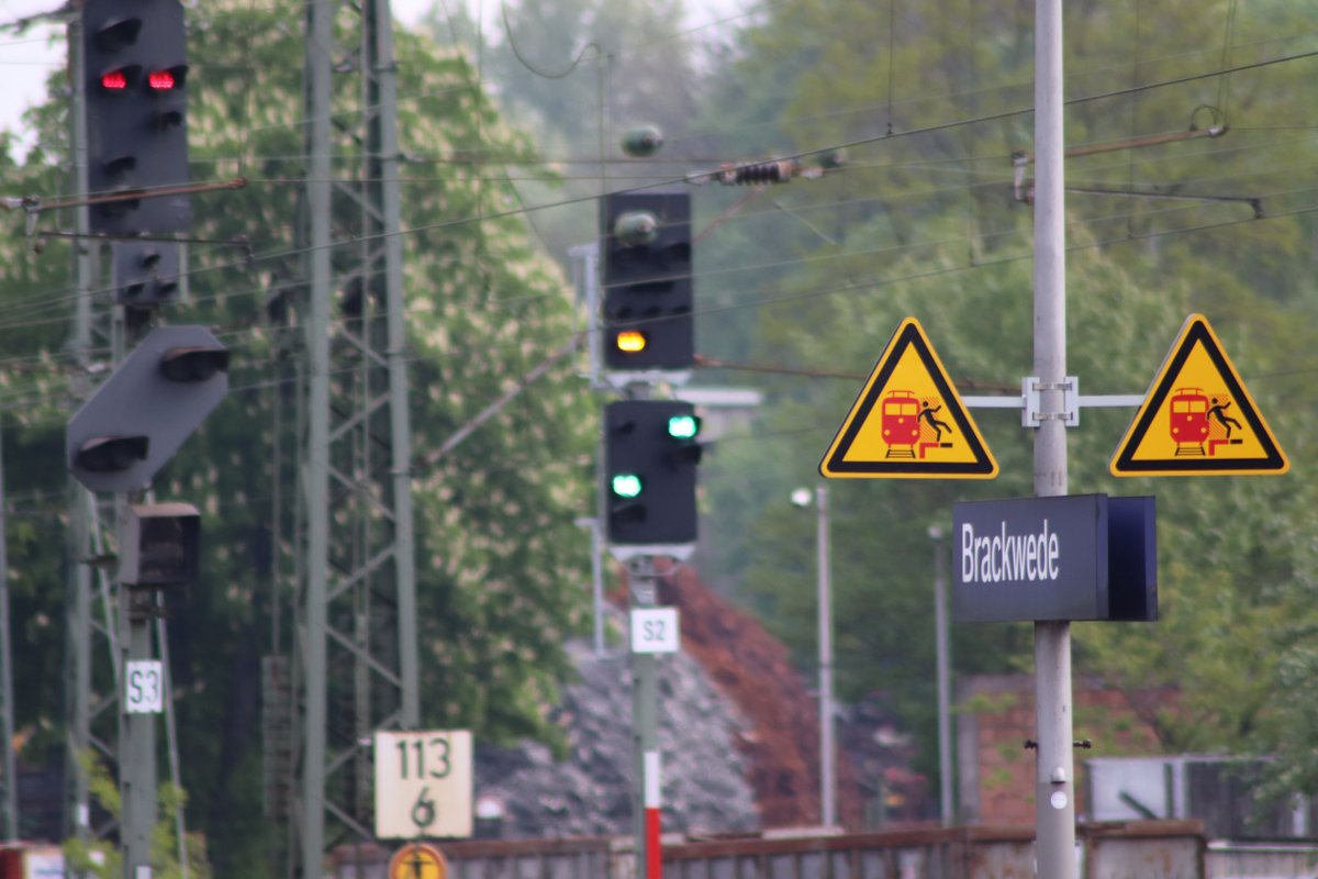 Im Zugverkehr gibt es viele Signale. 