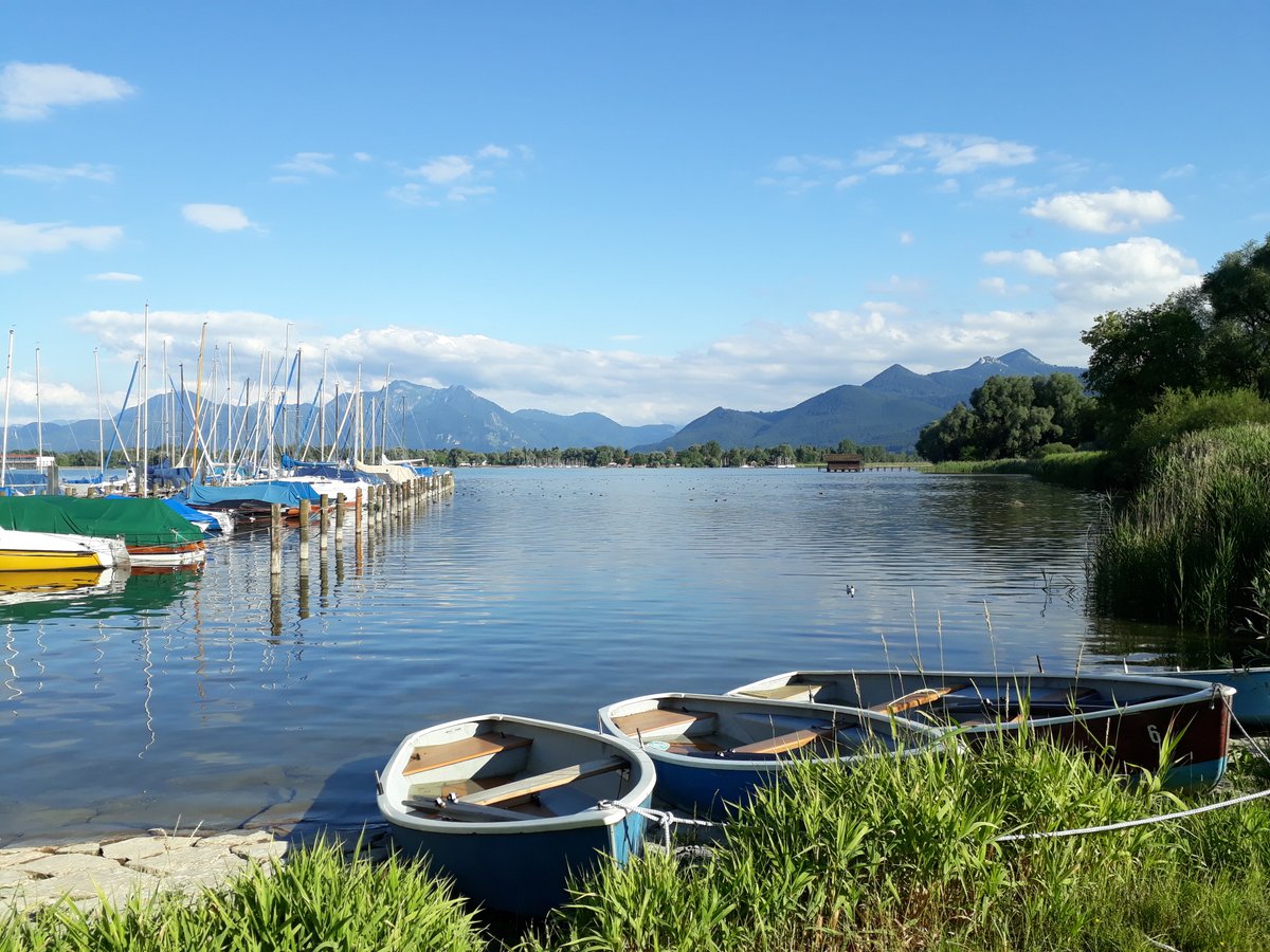 Boote am Chiemseeufer - Prien