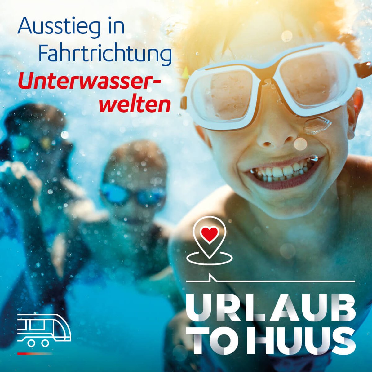 Kinder unter Wasser beim schwimmen.