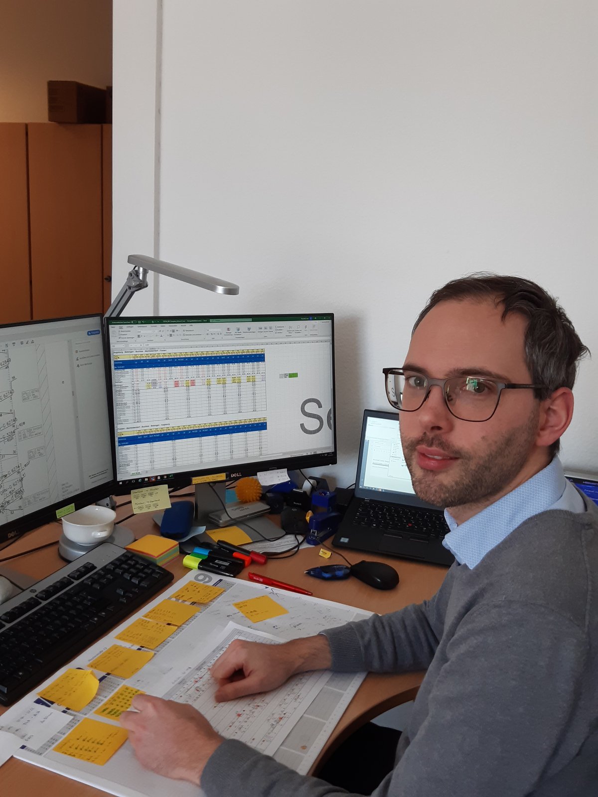 Ivan Peverelli, Leiter Betriebsplanung, muss aus den Vorgaben der DB Netz AG den BRB-Fahrplan erstellen.