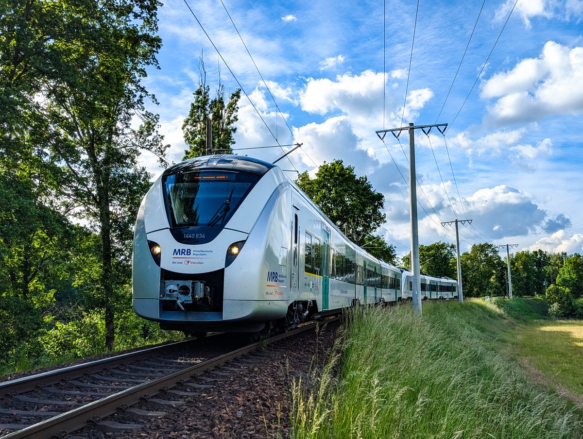 Zug in Landschaft