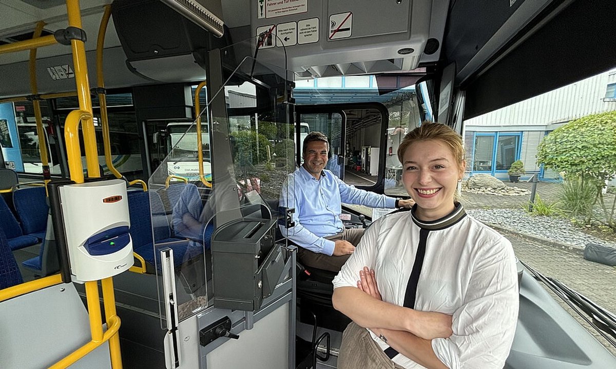 Abteilung Marketing und GF im Bus der TWV